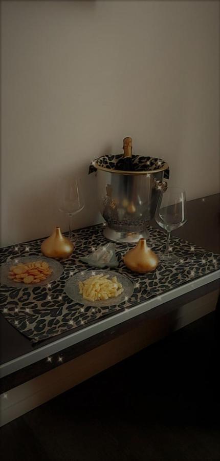 Hotel In - Lounge Room 카자고디피아니가 외부 사진