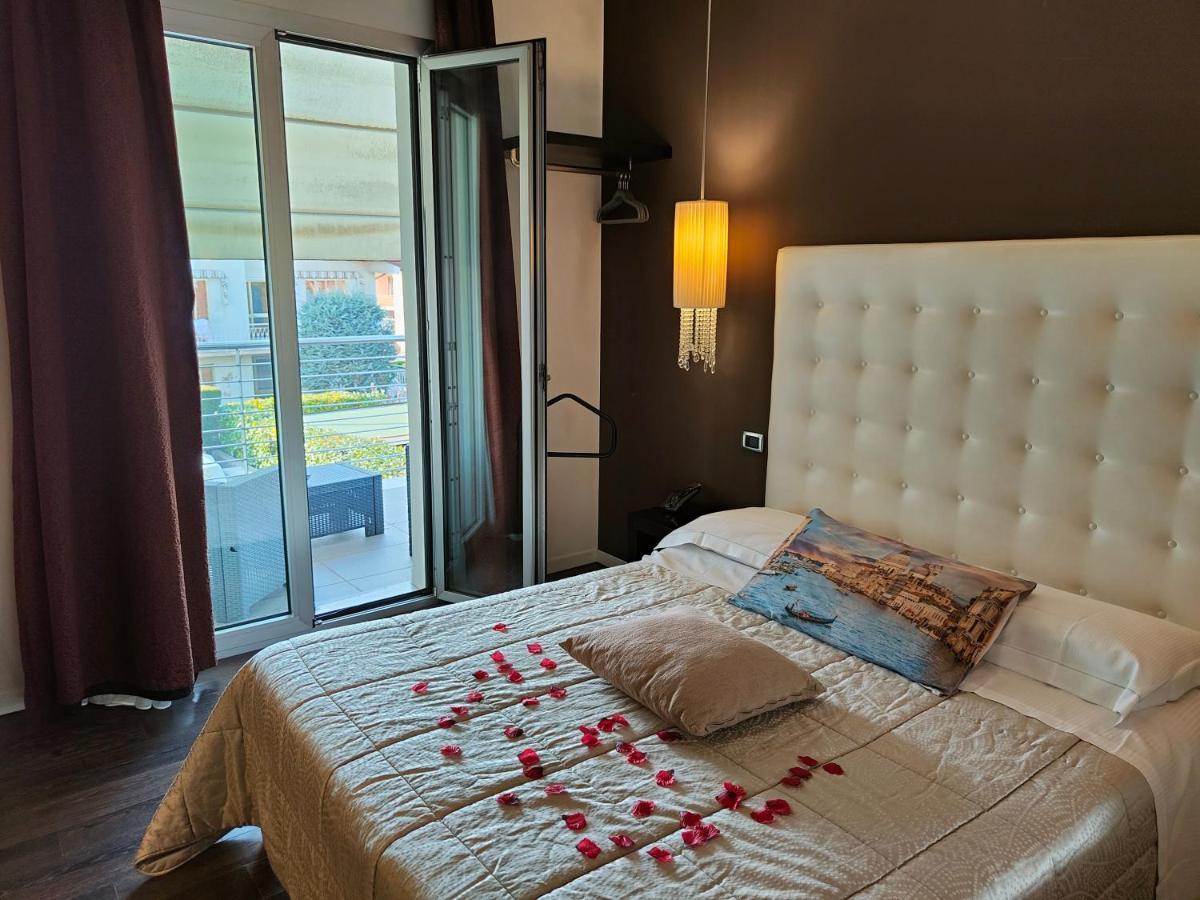 Hotel In - Lounge Room 카자고디피아니가 외부 사진