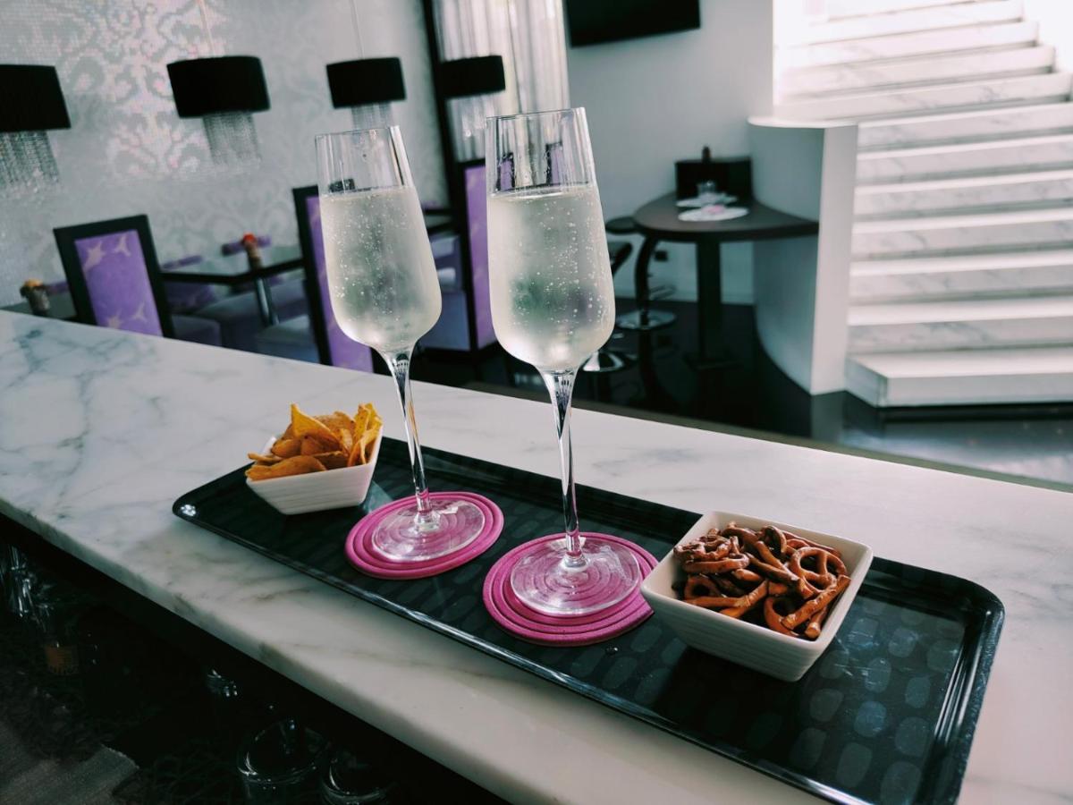 Hotel In - Lounge Room 카자고디피아니가 외부 사진