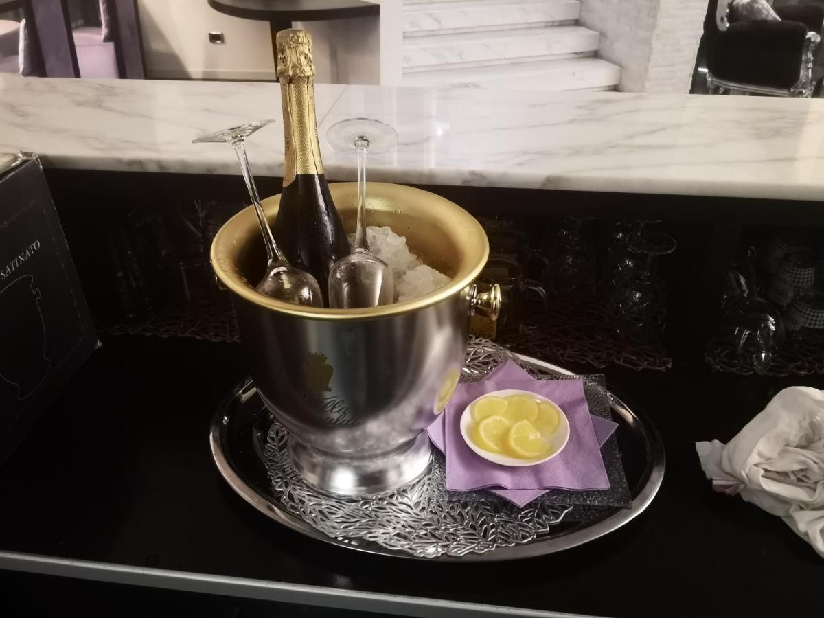 Hotel In - Lounge Room 카자고디피아니가 외부 사진